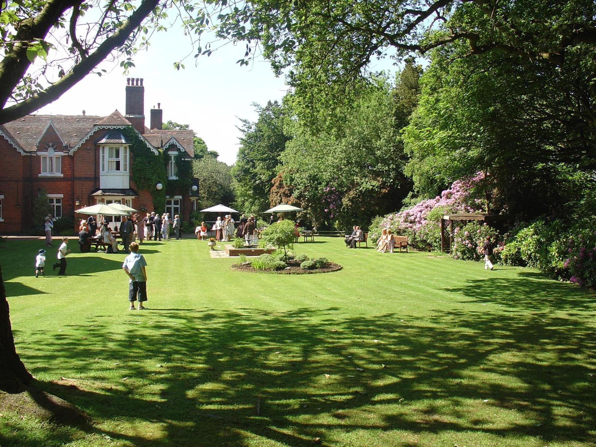 Hillscourt Ξενοδοχείο Barnt Green Εξωτερικό φωτογραφία